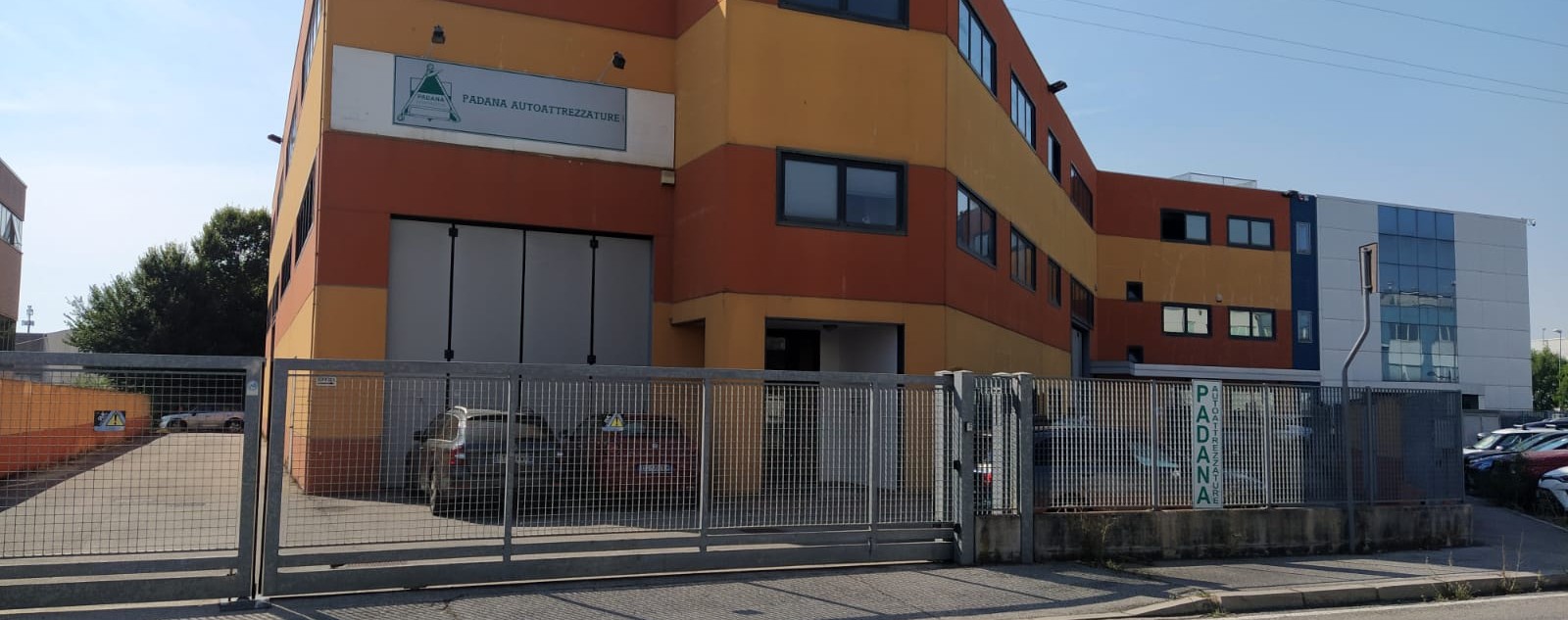 Sfondo della sede di Padana Autoattrezzature